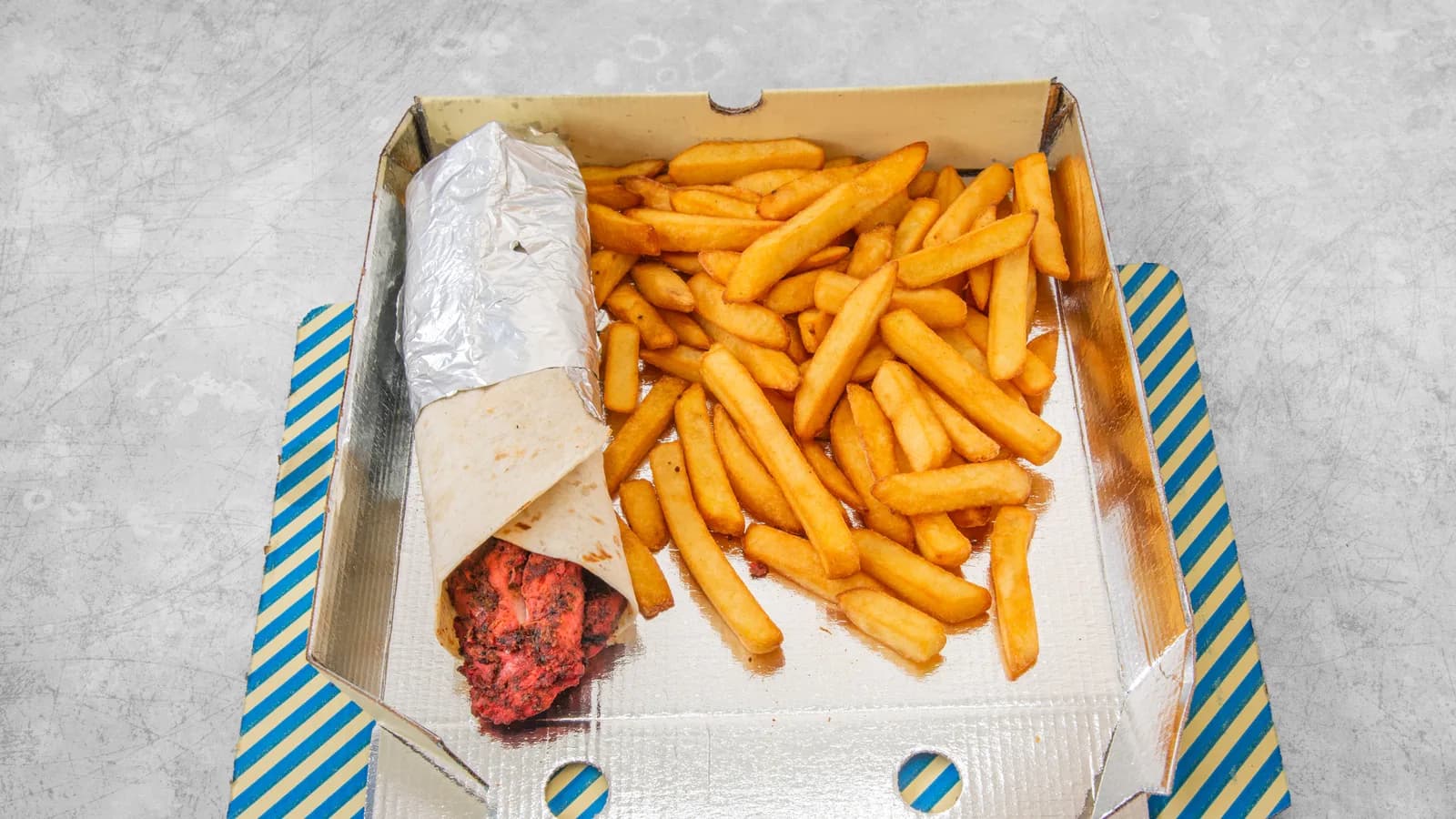 Tandoori Wrap from Pizza Nova